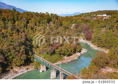 天竜峡大橋からみる天竜峡の紅葉 天竜峡大橋からみる天竜峡の紅葉 61860533