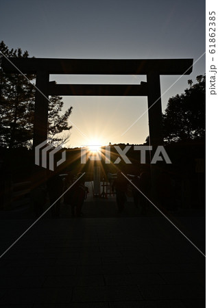 伊勢神宮より 61862385
