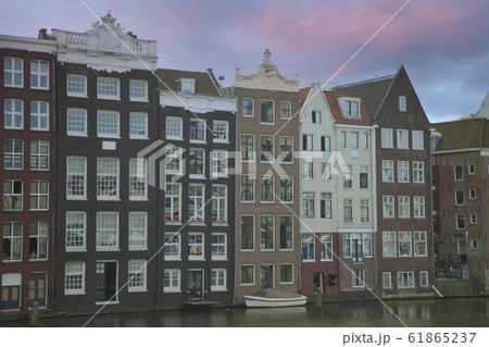 Traditional old buildings in Amsterdam 61865237