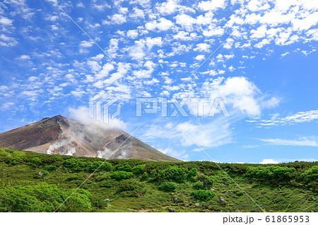 大雪山旭岳_青空と雲2 大雪山旭岳_青空と雲2 61865953