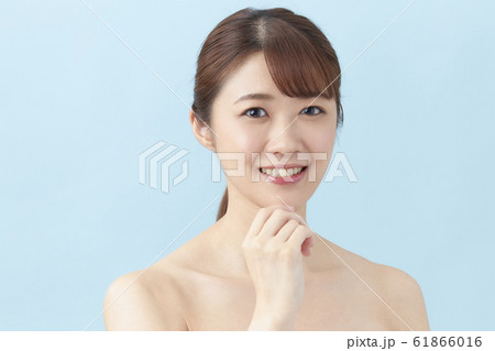 ビューティー 若い女性 ビューティー 若い女性 61866016