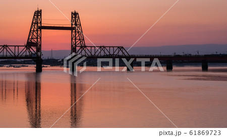 筑後川昇開橋の夕暮れ 筑後川昇開橋の夕暮れ 61869723