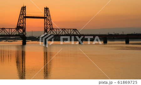 筑後川昇開橋の夕暮れ 筑後川昇開橋の夕暮れ 61869725