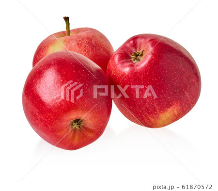 fresh red apples with clipping patch fresh red apples with clipping patch 61870572