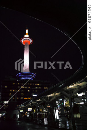 夜の京都タワー001 夜の京都タワー001 61874549