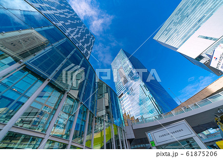 日本の東京都市景観 渋谷ストリーム前の渋谷駅東口地下自転車駐輪場などを望む 日本の東京都市景観 渋谷ストリーム前の渋谷駅東口地下自転車駐輪場などを望む 61875206