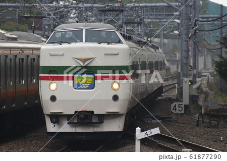 臨時特急あずさ：189系（グレードアップあずさ色） 61877290