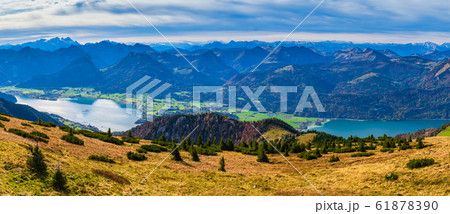 Picturesque autumn Alps mountain lakes view from 61878390