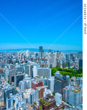 大阪の超高層ビル街 61884530