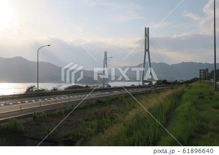 しまなみ海道 秋の夕暮れの多々羅大橋2 広島県尾道市 しまなみ海道 秋の夕暮れの多々羅大橋2 広島県尾道市 61896640