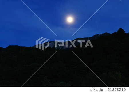 大山寺橋から見た、夜の伯耆大山(2019年8月) 大山寺橋から見た、夜の伯耆大山(2019年8月) 61898219
