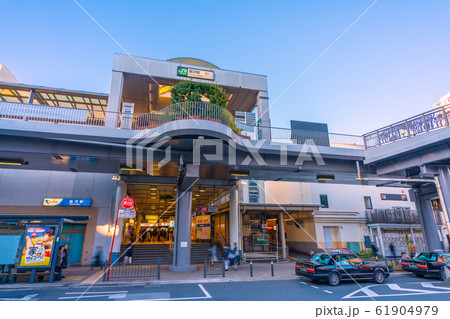 日本の藤沢都市景観 藤沢駅前(南口)などを望む 日本の藤沢都市景観 藤沢駅前(南口)などを望む 61904979