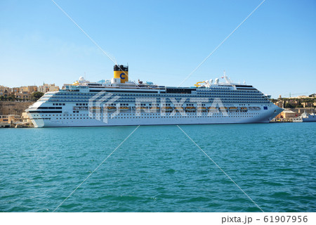 The Costa Fascinosa cruise ship with tourists is in harbour, Valletta, Malta.  61907956