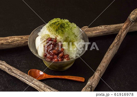アジア風 抹茶かき氷 Green tea shaved ice アジア風 抹茶かき氷 Green tea shaved ice 61916978