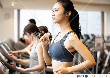 ランニングマシン 女性 ランニングマシン 女性 61923784