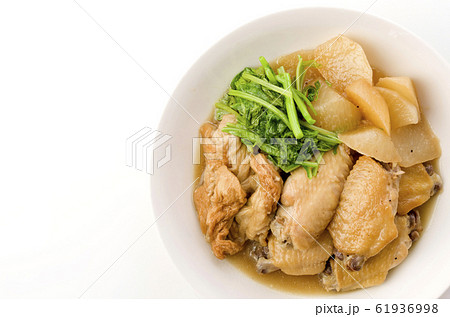 手羽中と大根の煮物 61936998