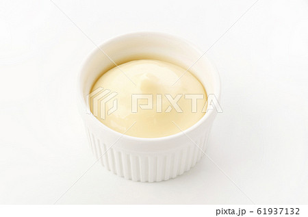 マヨネーズ 61937132