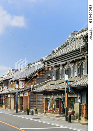 埼玉川越一番街_蔵造りの街並み 61940098