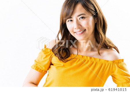 女性　ビューティー　美容　スキンケア 61941015