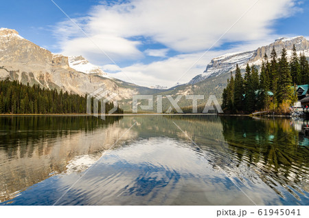 Emerald Lake in Yoho National Park, British 61945041