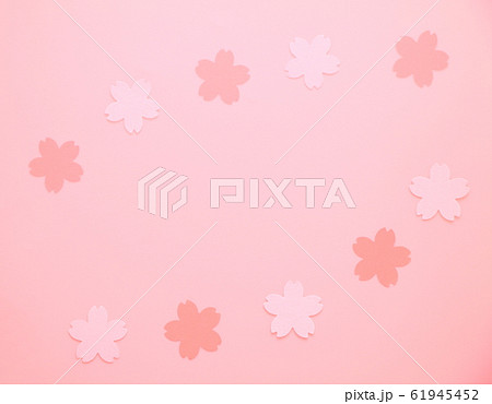 パステルカラーの背景素材ー桜のイメージ 61945452