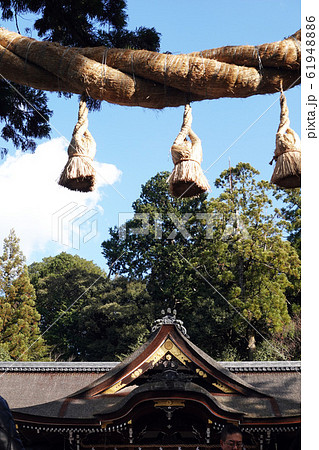 大神神社の大しめ縄 大神神社の大しめ縄 61948886