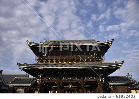 東本願寺 御影堂門 東本願寺 御影堂門 61952403