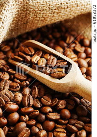 コーヒー豆 61953372