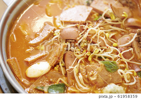 プデチゲ 部隊チゲ 韓国料理 プデチゲ 部隊チゲ 韓国料理 61958359