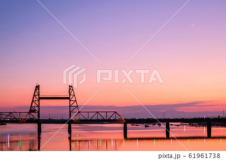 筑後川昇開橋の夕暮れ 筑後川昇開橋の夕暮れ 61961738