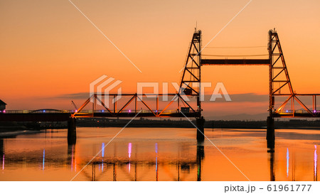 筑後川昇開橋の夕暮れ 61961777