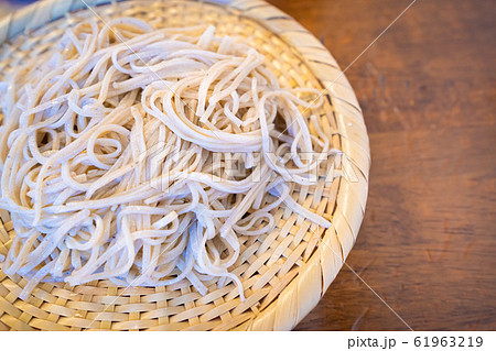 美味しそうなザル蕎麦の写真 61963219