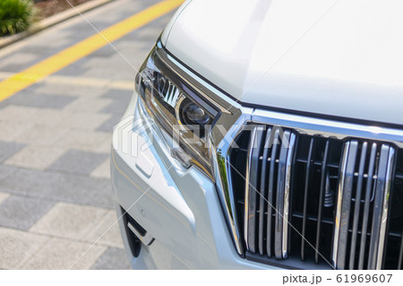 車のパーツ 61969607