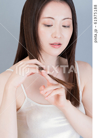 ヘアケア 女性 ヘアケア 女性 61975188