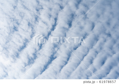 放射状雲 雲 おしゃれの写真素材