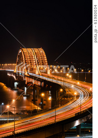 夜景 夕方 夜 61980034