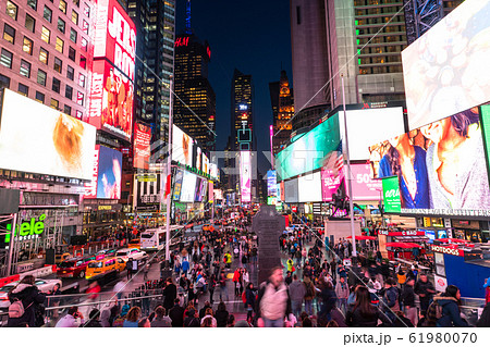ニューヨーク タイムズスクエア 世界の交差点の写真素材
