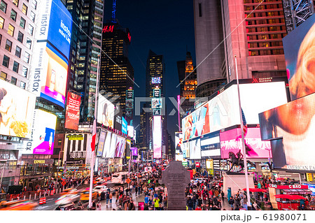 《ニューヨーク》タイムズスクエア・世界の交差点 《ニューヨーク》タイムズスクエア・世界の交差点 61980071