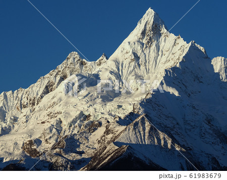 雲南省 梅里雪山 メツモ Mianzimu, Meili Snow Mountain, China 雲南省 梅里雪山 メツモ Mianzimu, Meili Snow Mountain, China 61983679