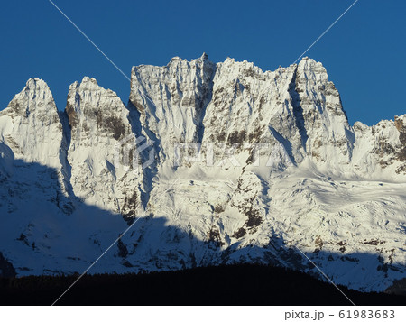 雲南省 徳欽 五冠神山 Meili Snow Mountain, Yunnan, China 61983683