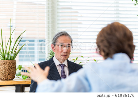 シニア弁護士 相談 61986176