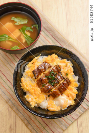うな丼 61988744
