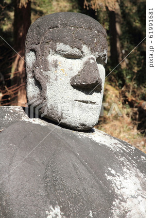 万治の石仏 長野県下諏訪町 万治の石仏 長野県下諏訪町 61991681
