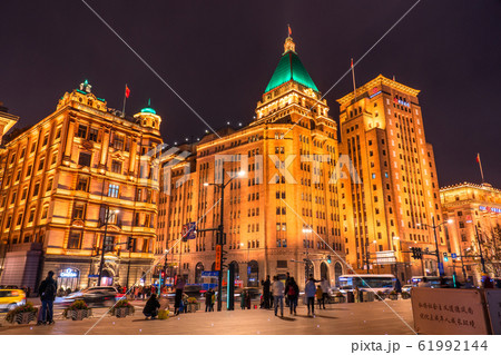 《上海》上海租界の洋館・外灘の夜景 61992144