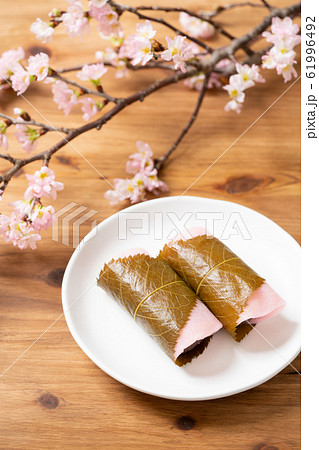 桜餅（関東風） 61996492