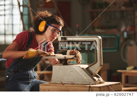 Professional carpenter at work Professional carpenter at work 62002747