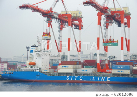 コンテナ船 62012096