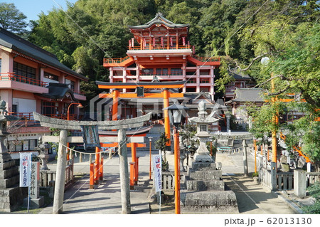 秋晴れの草戸稲荷神社の風景　広島県福山市 62013130