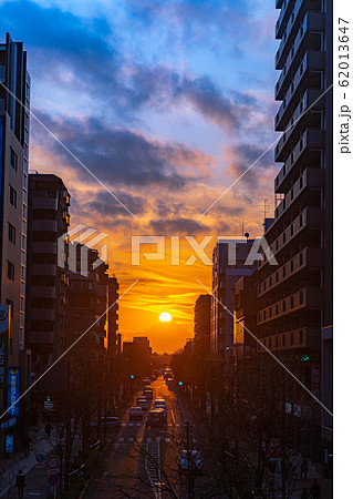 東久留米駅の夕景　ダイヤモンド富士　【東京都】 62013647