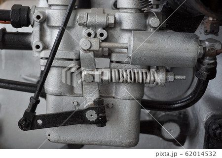 old car gas engine 62014532